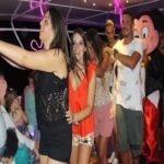 Yacht Cruise With Dinner & Oriental Show Cruise Experience Overview