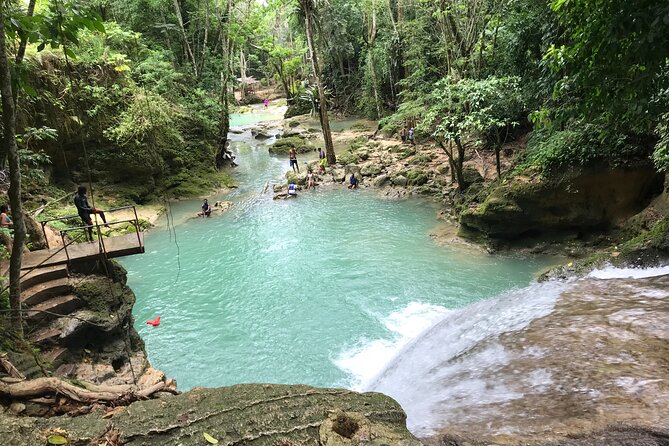 Blue Hole From Ocho Rios - Inclusions