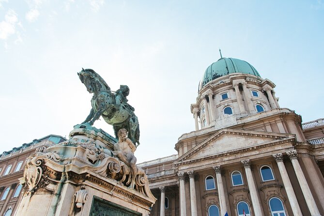 Buda Castles Secrets With a Historian - Discovering the Palace Gardens