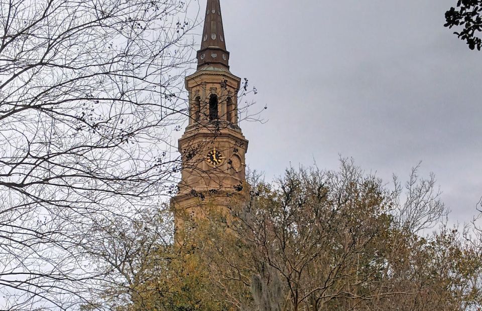 Charleston: Small-Group Ghost Walking Tour at Night - Haunted Locations