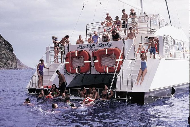 Deluxe Na Pali Morning Snorkel Tour on the Lucky Lady - Safety and Accessibility