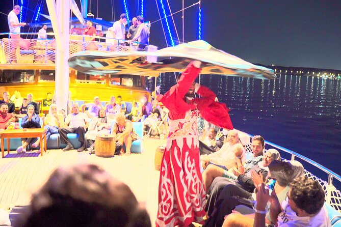 Dinner Cruise With Oriental Show & Seafood Buffet From Sharm El Sheikh - Onboard Amenities and Entertainment