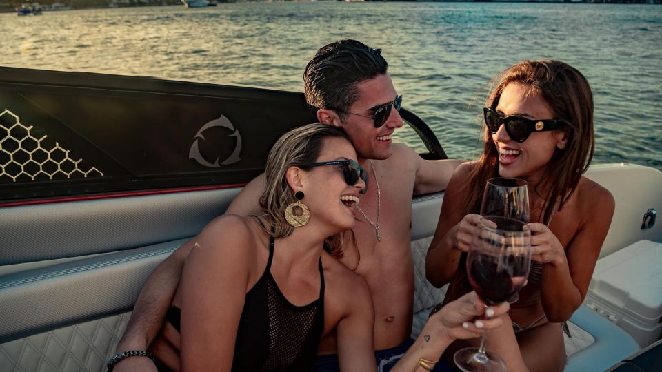 Fort Lauderdale: 13 People Private Boat Rental - Rental Options