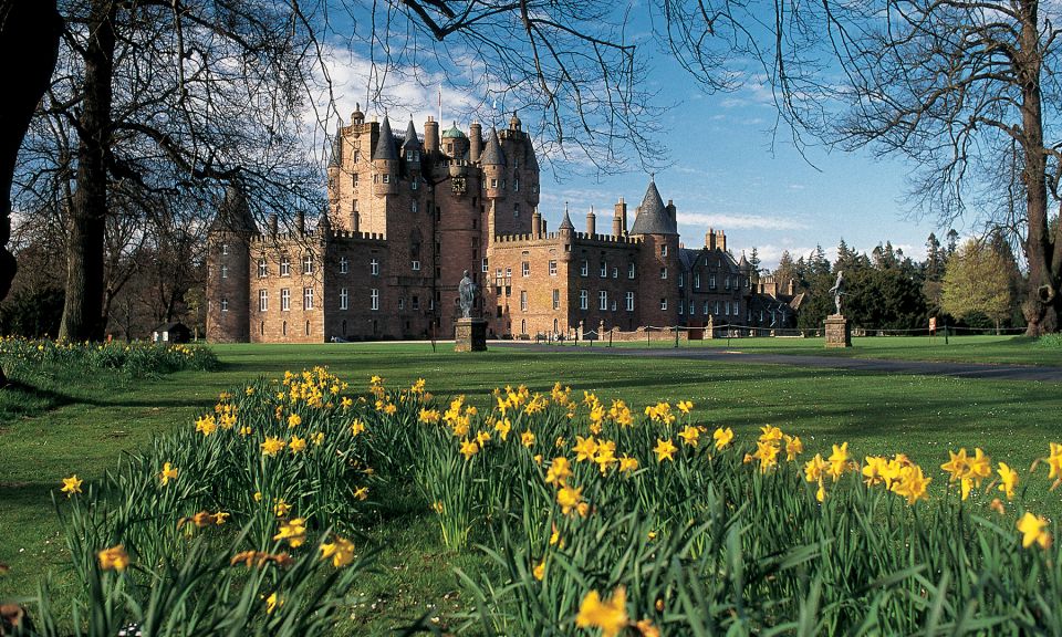 From Edinburgh: Glamis and Dunnottar Castles Tour in English - Glamis Castle