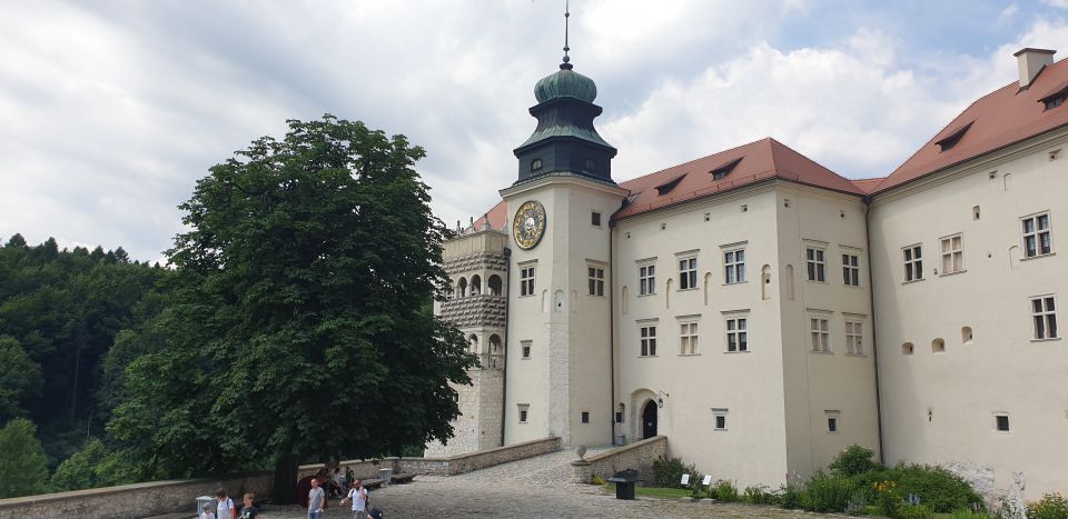 From Krakow: Ojców National Park & Ogrodzieniec Castle Tour - Itinerary Details