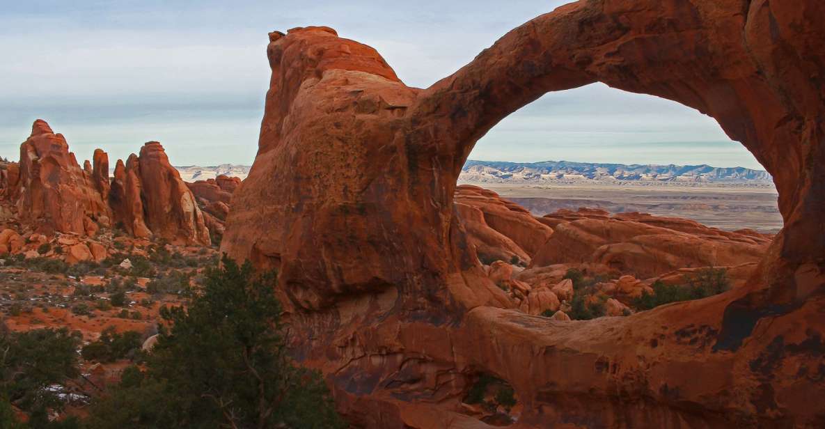 From Moab: Full-Day Canyonlands and Arches 4x4 Driving Tour - Canyonlands National Park