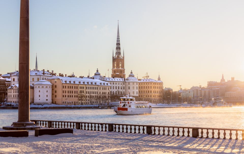 Golden Hour Photo Walk in the Heart of Stockholm - Photography Essentials