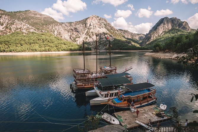 Green Canyon Boat Trip With Lunch and Beverages From Side - Exploring the Scenic Lake