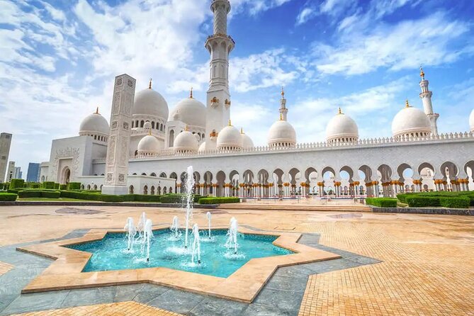 Guided Abu Dhabi City Tour With Sheikh Zayed Grand Mosque - Visiting the Dates Market