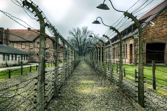 Guided Tour to Auschwitz-Birkenau From Warsaw - Itinerary