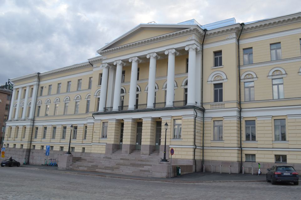 Helsinki: Historical Highlights Self-Guided Audio Tour - Key Highlights