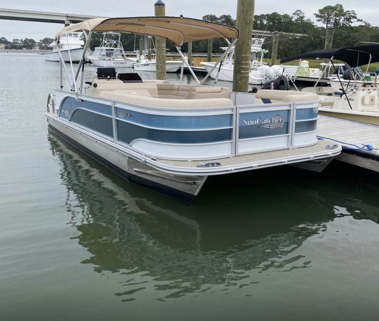 Hilton Head Island: Pontoon Boat Rental - Boat Features and Specifications