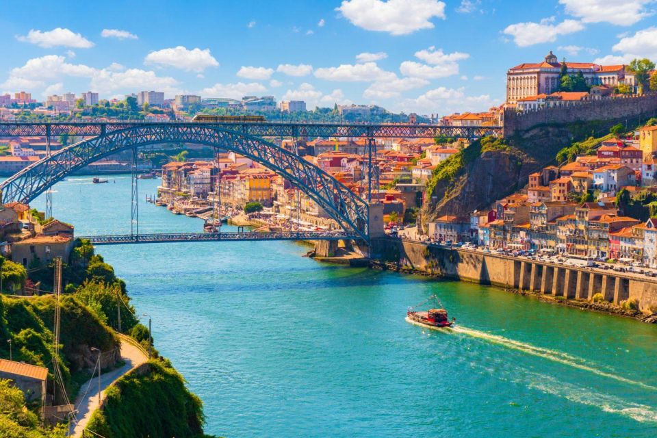 Historic Center of Porto – Family Walking Tour - Starting Location