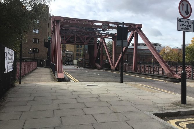 Historic Walk of East Londons Wapping Docks and Its Famous Pubs - Tour Details