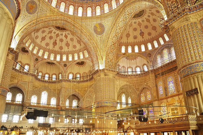 Istanbul Byzantine and Ottoman Tour: Hagia Sophia, Topkapi Palace, Blue Mosque and Grand Bazaar - Admiring the Blue Mosques Grandeur