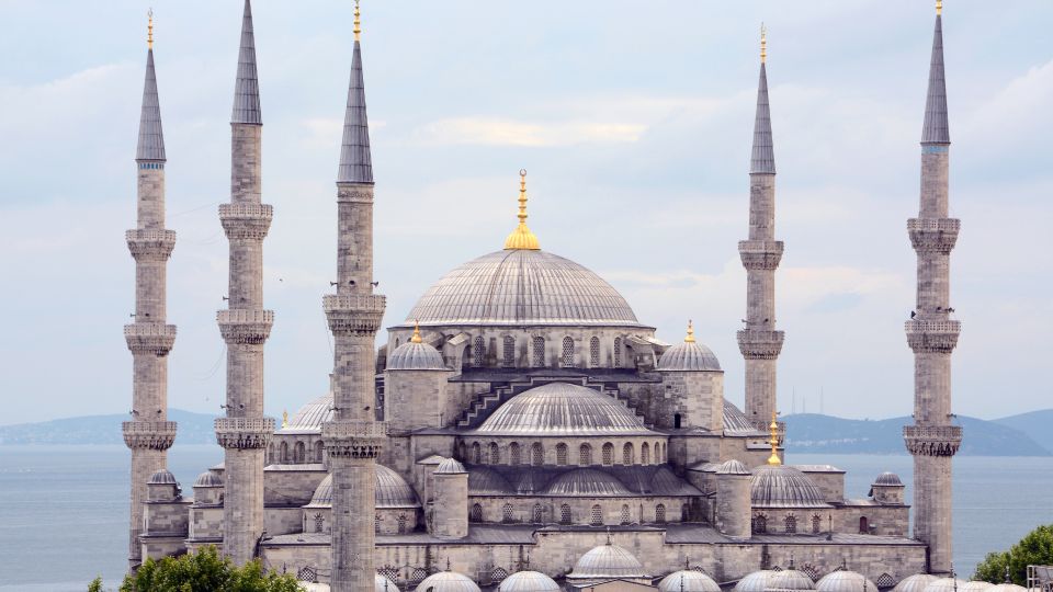 Istanbul: Hagia Sophia, Blue Mosque, Suleymaniye Mosque Tour - Hagia Sophia: History and Architecture