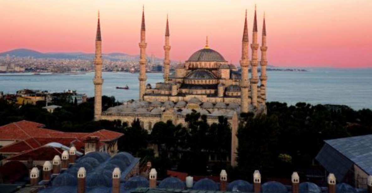 Istanbul: Old City Walking Tour With Lunch and Pickup - Itinerary Highlights