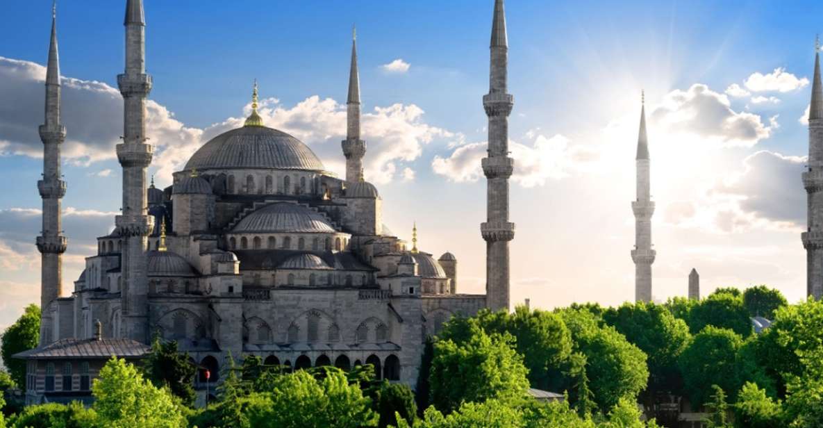 Istanbul's Legendary Mosques: Blue Mosque and Hagia Sophia - Highlights