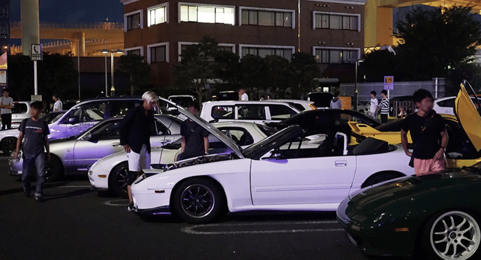 JDM Tour in Tokyo Highway (Daikoku,Tatsumi,Akihabara) - Luxury Transportation