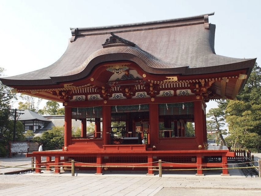 Kamakura and Yokohama: Private Chauffeur Tour - Explore Yokohamas Attractions