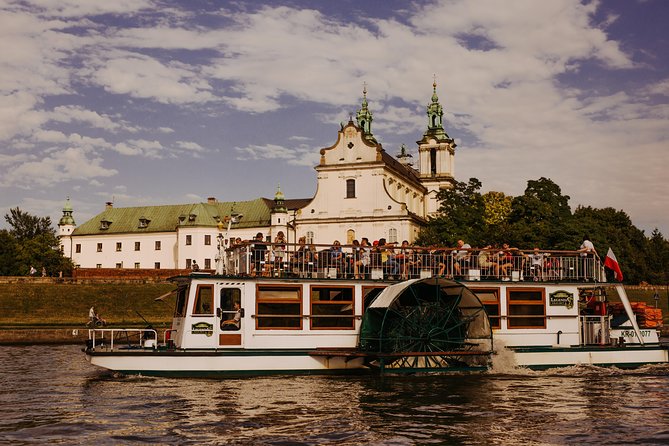 Krakow Vistula River 1 Hour Sightseeing Cruise - Audio Guide and Cruise Duration