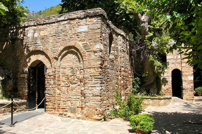 Kusadasi Shore Excursion: Private Tour to Ephesus Including House of Virgin Mary and Temple of Artemis - Exploring Ephesus