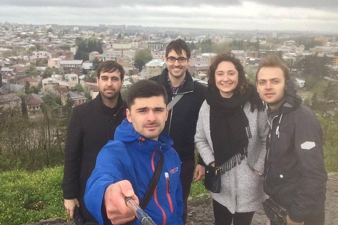 Kutaisi Walking Tour - Group Size and Language