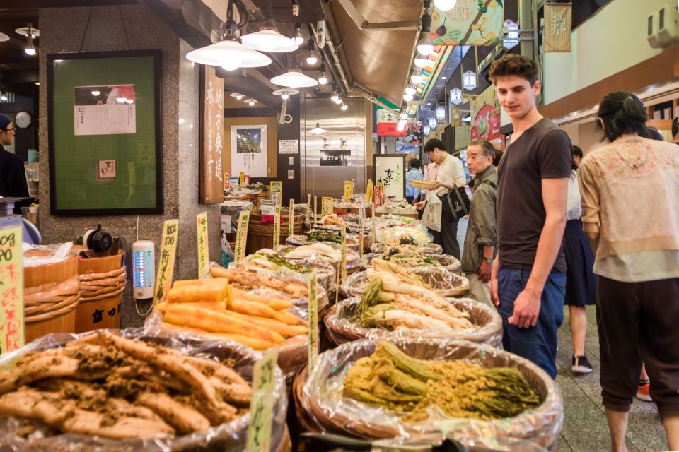 Kyoto: Nishiki Market Food Tour - Experience Highlights