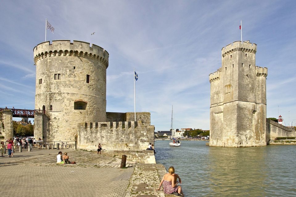 La Rochelle: The Digital Audio Guide - Uncovering La Rochelles Rich History