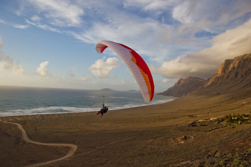 Lanzarote: Paragliding Flight With Video - Preparing for the Paragliding Adventure