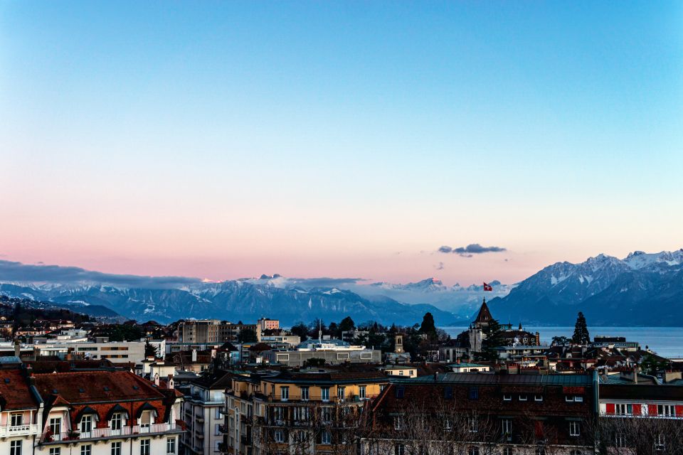 Lausanne: Bachelor Party Outdoor Smartphone Game - Booking and Cancellation