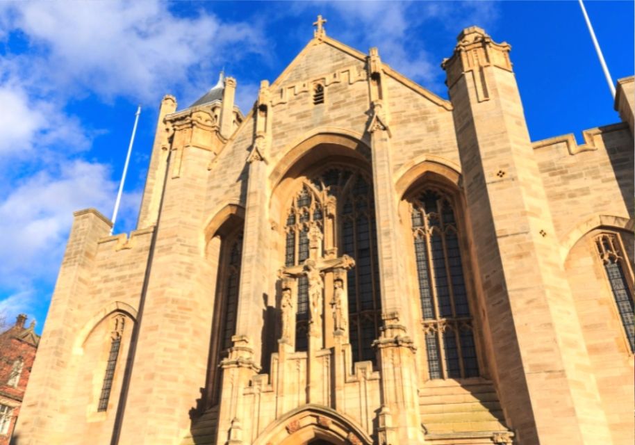 Leeds Scavenger Hunt and Sights Self-Guided Tour - Exploring Leeds Cathedral