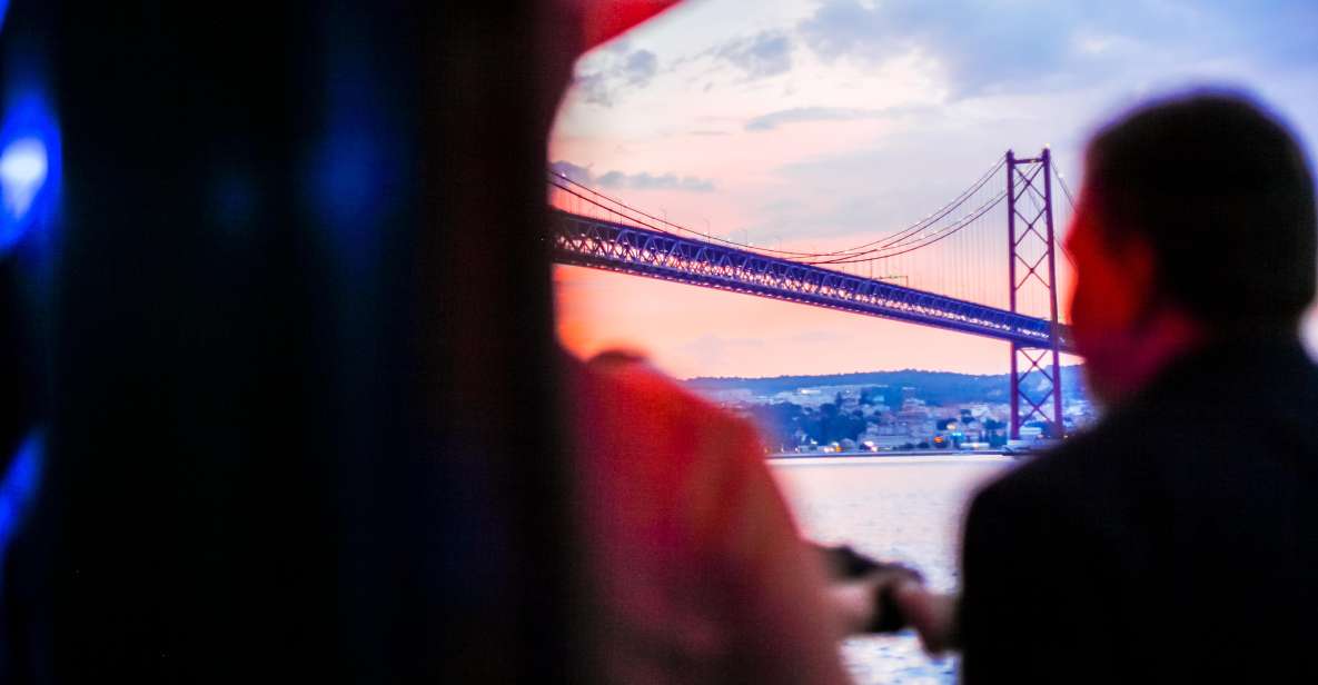 Lisbon: Disco Night Cruise With DJ and Open Bar - Experience and Itinerary