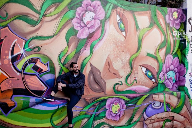 Lisbon Street Art Walk - Colorful Murals and Artworks