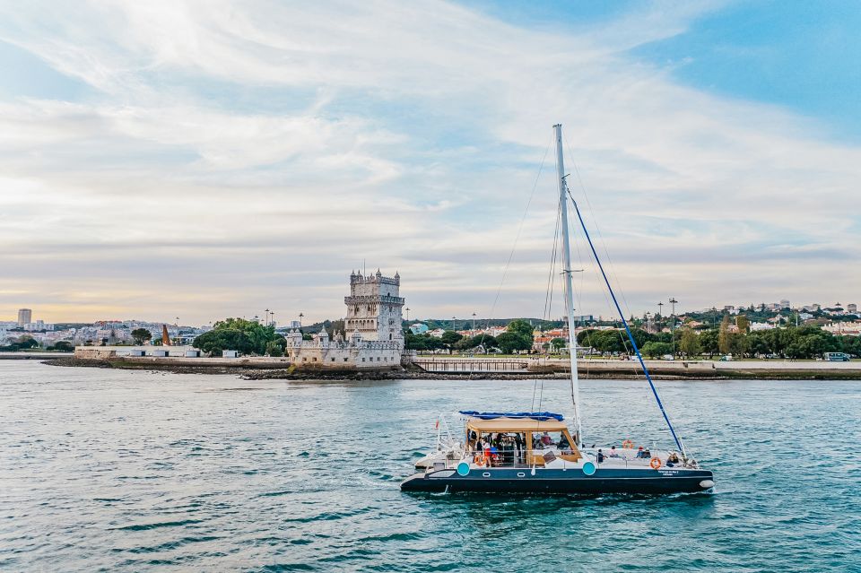 Lisbon: Sunset Catamaran Tour With Music and Drink - Highlights of the Experience