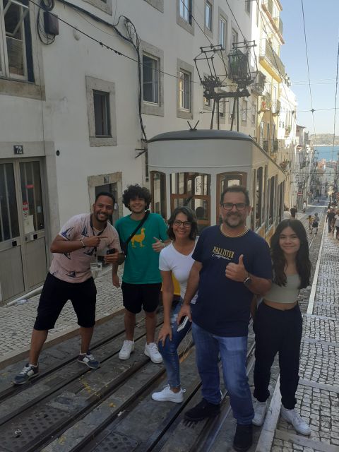 Lisbon Tuk Tuk Tour Through the 7 Hills - Discovering Lisbons Neighborhoods