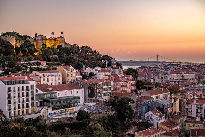 Lisbon Walking Tour With a Photographer - Morning Edition - Meeting Point and Transportation