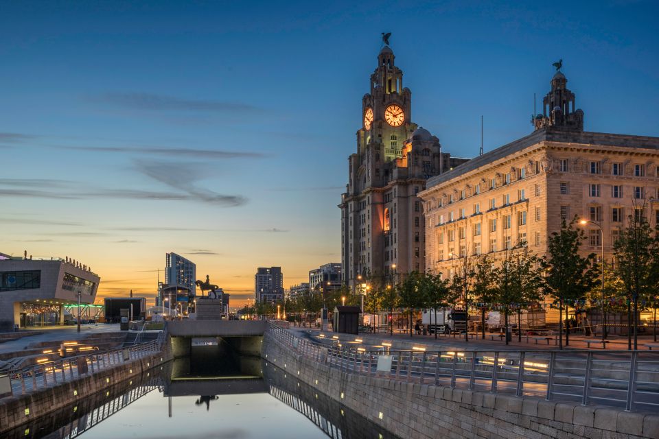 Liverpool: First Discovery Walk and Reading Walking Tour - Key Highlights