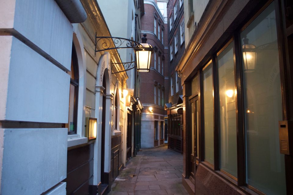 London: Dickens Walking Tour - Explore Dickens London