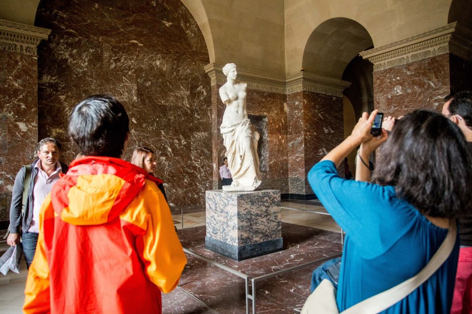 Louvre Museum: Skip-the-Line Guided Tour - Discover Rare Ancient Artifacts