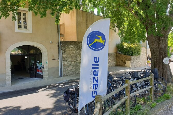 Luberon Electric Bike Rental From Bonnieux - Visiting Historic Châteaux and Abbeys