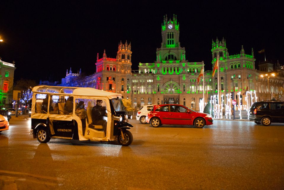 Madrid: Private Christmas Lights Tour by Electric Tuk-Tuk - Experience the Holiday Spirit