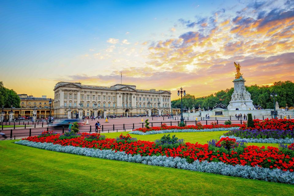 Magic of London Tour With Afternoon Tea at Harrods - Iconic Sites Explored