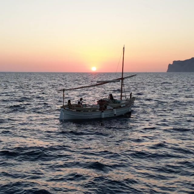 Mallorca: Sailing 100% Electric Boat + Snorkel + Aperitive - Eco-Friendly Sailing Experience