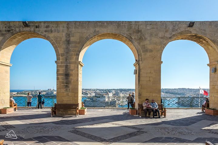 Malta: Mosta, Crafts Village, Mdina & Valletta Full-Day Tour - Itinerary Highlights