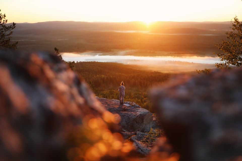 Midnight Sun Hike to the Shores of Lake Inari - Jeep Ride to the Trailhead