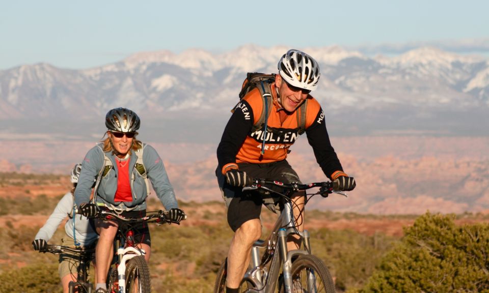 Moab: Dead Horse Point Singletrack Mountain Biking Tour - Highlights