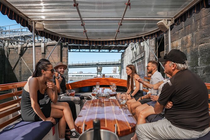 Montreal: Guided Exclusive Electric Boat Tour on Lachine Canal - Meeting Points