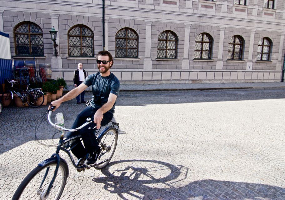 Munich: Guided City Tour by Bike - Exploring Munichs Old Town