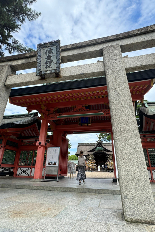 Osaka: Guided Tour of Sumiyoshi Taisha, 90 Minutes - Activity and Duration